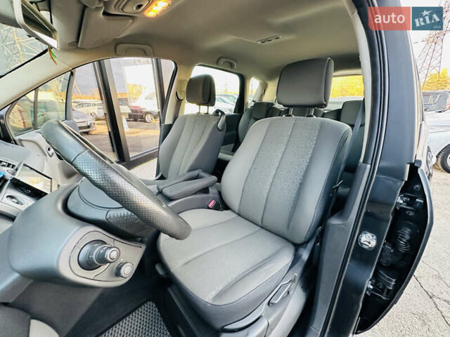 Сірий Рено Сценік, об'ємом двигуна 1.6 л та пробігом 155 тис. км за 6399 $, фото 33 на Automoto.ua