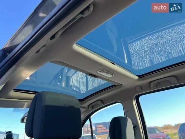 Серый Рено Сценик, объемом двигателя 2 л и пробегом 286 тыс. км за 5790 $, фото 38 на Automoto.ua