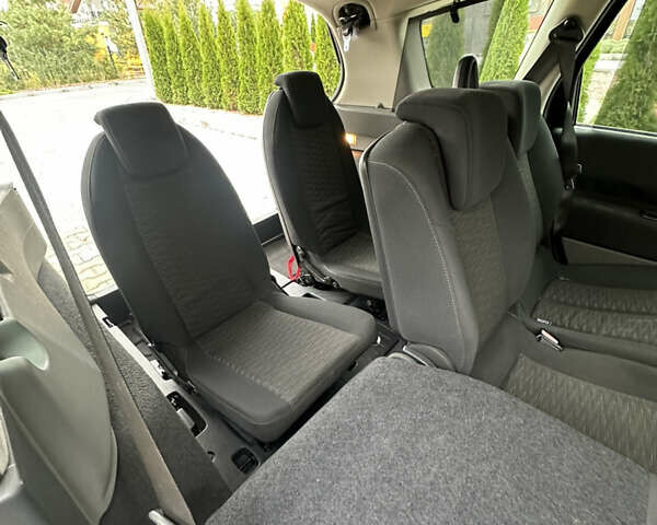 Серый Рено Сценик, объемом двигателя 1.9 л и пробегом 215 тыс. км за 5450 $, фото 14 на Automoto.ua