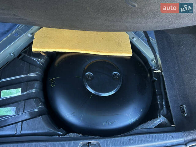 Серый Рено Сценик, объемом двигателя 2 л и пробегом 176 тыс. км за 6399 $, фото 47 на Automoto.ua