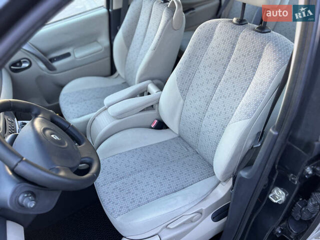 Сірий Рено Сценік, об'ємом двигуна 1.6 л та пробігом 129 тис. км за 7500 $, фото 15 на Automoto.ua