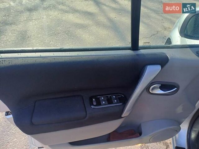 Сірий Рено Сценік, об'ємом двигуна 1.6 л та пробігом 250 тис. км за 5800 $, фото 5 на Automoto.ua