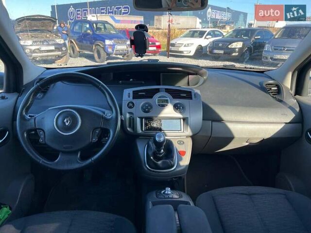 Серый Рено Сценик, объемом двигателя 2 л и пробегом 286 тыс. км за 5790 $, фото 36 на Automoto.ua