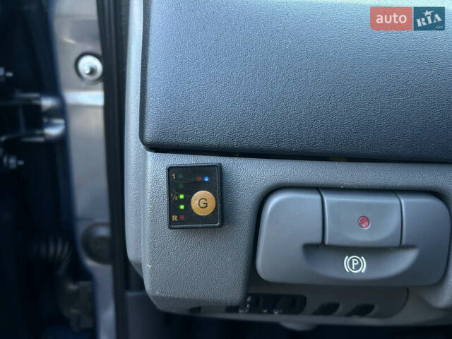 Рено Сценик 2007 в Виннице на Automoto.ua Серый Рено Сценик, объемом двигателя 2 л и пробегом 176 тыс. км за 6399 $, фото 66 на Automoto.ua