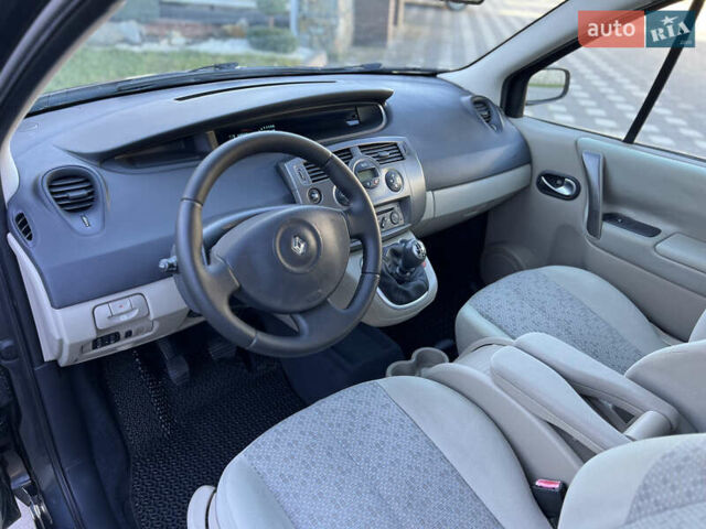 Сірий Рено Сценік, об'ємом двигуна 1.6 л та пробігом 129 тис. км за 7500 $, фото 14 на Automoto.ua