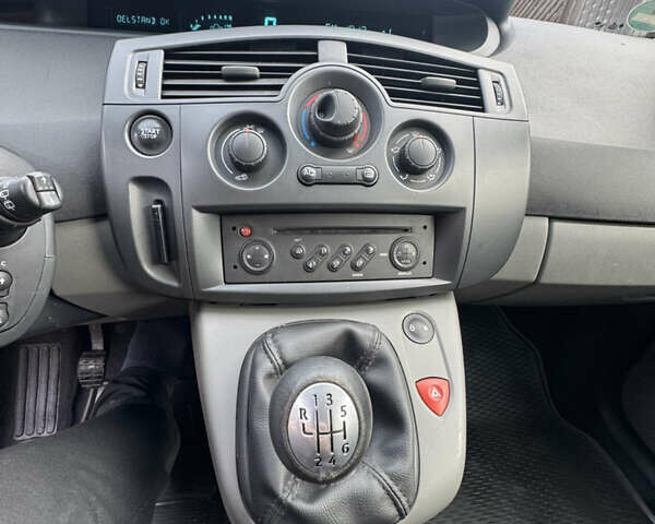 Сірий Рено Сценік, об'ємом двигуна 1.6 л та пробігом 188 тис. км за 4999 $, фото 16 на Automoto.ua