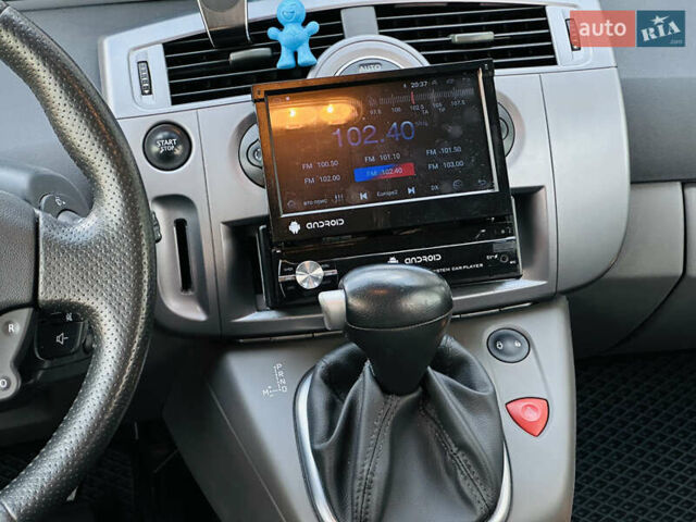 Сірий Рено Сценік, об'ємом двигуна 1.6 л та пробігом 155 тис. км за 6399 $, фото 25 на Automoto.ua