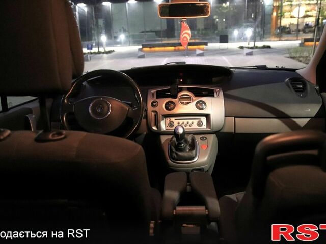 Серый Рено Сценик, объемом двигателя 1.5 л и пробегом 326 тыс. км за 4700 $, фото 7 на Automoto.ua