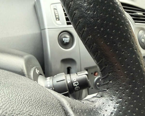 Серый Рено Сценик, объемом двигателя 1.6 л и пробегом 230 тыс. км за 5699 $, фото 100 на Automoto.ua