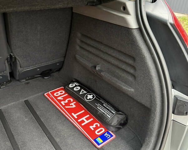 Серый Рено Сценик, объемом двигателя 1.6 л и пробегом 230 тыс. км за 5699 $, фото 59 на Automoto.ua