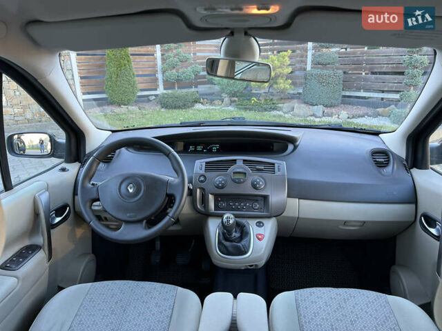 Сірий Рено Сценік, об'ємом двигуна 1.6 л та пробігом 129 тис. км за 7500 $, фото 18 на Automoto.ua