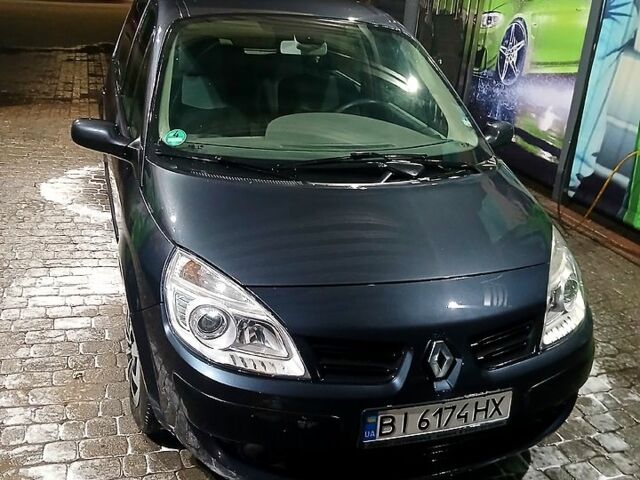 Серый Рено Сценик, объемом двигателя 1.6 л и пробегом 210 тыс. км за 5500 $, фото 2 на Automoto.ua