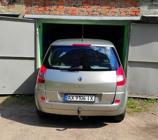 Серый Рено Сценик, объемом двигателя 1.5 л и пробегом 206 тыс. км за 2661 $, фото 5 на Automoto.ua