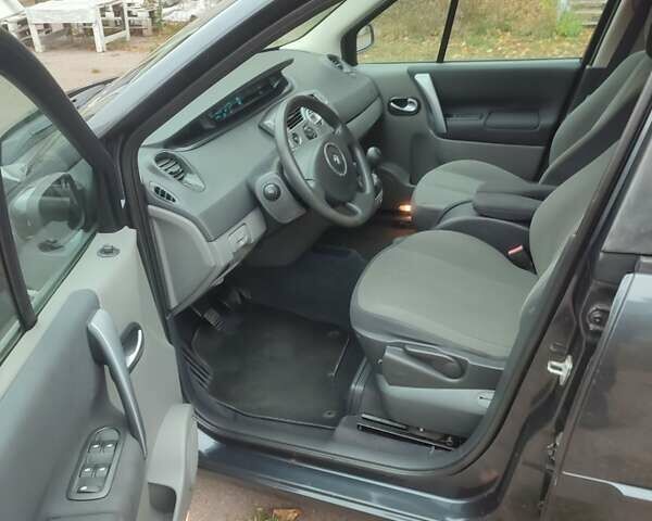 Сірий Рено Сценік, об'ємом двигуна 1.6 л та пробігом 190 тис. км за 5600 $, фото 6 на Automoto.ua