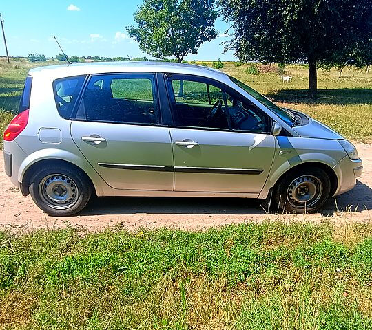 Серый Рено Сценик, объемом двигателя 1.6 л и пробегом 281 тыс. км за 4800 $, фото 2 на Automoto.ua