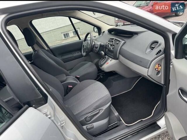 Серый Рено Сценик, объемом двигателя 2 л и пробегом 85 тыс. км за 7700 $, фото 18 на Automoto.ua
