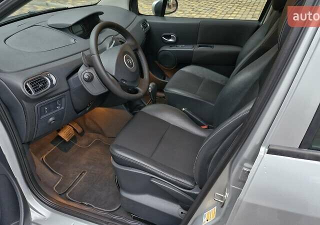 Серый Рено Сценик, объемом двигателя 1.6 л и пробегом 130 тыс. км за 6799 $, фото 15 на Automoto.ua