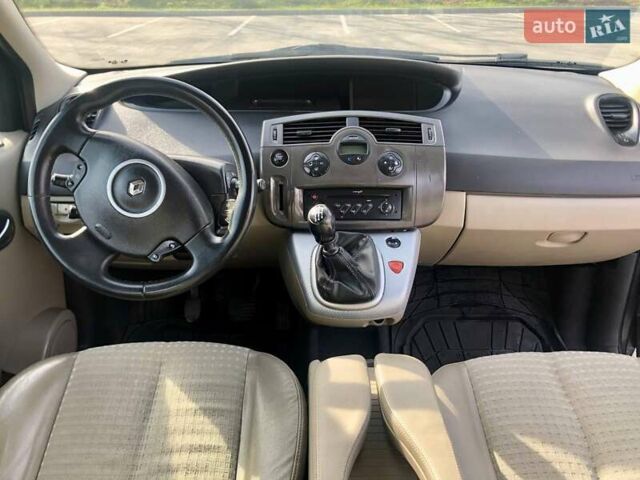 Серый Рено Сценик, объемом двигателя 1.46 л и пробегом 250 тыс. км за 4500 $, фото 17 на Automoto.ua