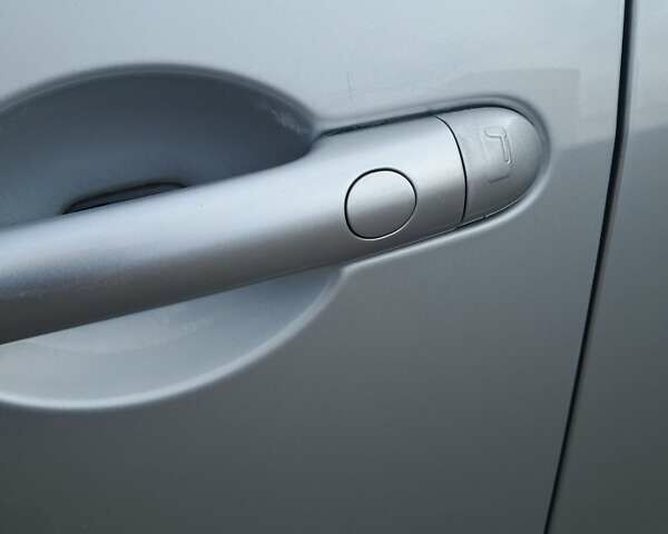 Сірий Рено Сценік, об'ємом двигуна 1.6 л та пробігом 179 тис. км за 6500 $, фото 8 на Automoto.ua