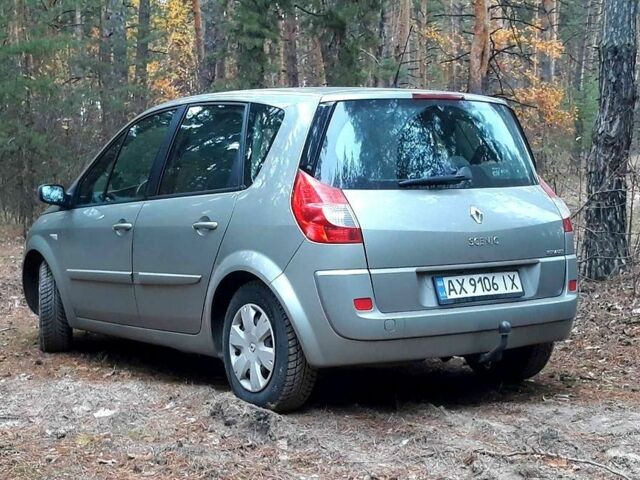Серый Рено Сценик, объемом двигателя 1.5 л и пробегом 206 тыс. км за 2661 $, фото 3 на Automoto.ua