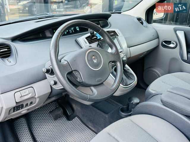 Сірий Рено Сценік, об'ємом двигуна 1.6 л та пробігом 155 тис. км за 6399 $, фото 13 на Automoto.ua