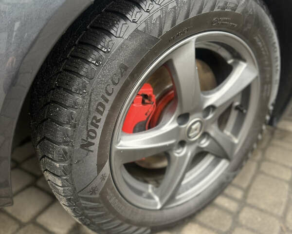 Серый Рено Сценик, объемом двигателя 2 л и пробегом 270 тыс. км за 5300 $, фото 4 на Automoto.ua