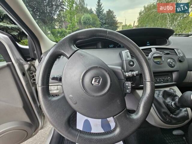 Сірий Рено Сценік, об'ємом двигуна 1.6 л та пробігом 203 тис. км за 5300 $, фото 94 на Automoto.ua