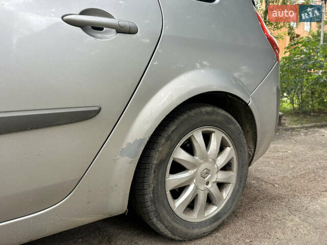 Сірий Рено Сценік, об'ємом двигуна 2 л та пробігом 219 тис. км за 4700 $, фото 7 на Automoto.ua