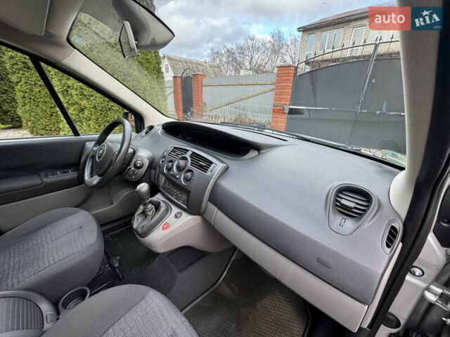 Сірий Рено Сценік, об'ємом двигуна 1.6 л та пробігом 188 тис. км за 4999 $, фото 13 на Automoto.ua