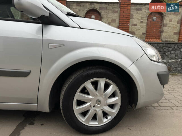 Серый Рено Сценик, объемом двигателя 1.6 л и пробегом 230 тыс. км за 5699 $, фото 83 на Automoto.ua