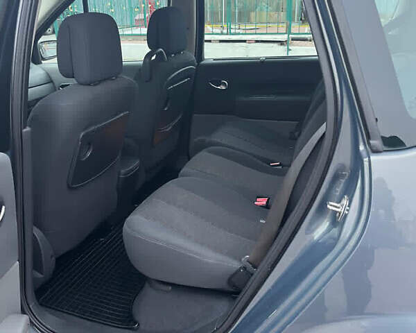 Серый Рено Сценик, объемом двигателя 1.6 л и пробегом 181 тыс. км за 5600 $, фото 22 на Automoto.ua