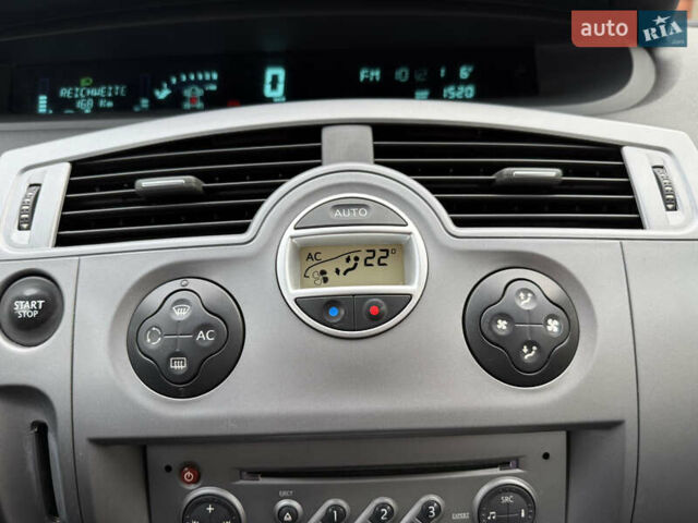 Серый Рено Сценик, объемом двигателя 1.6 л и пробегом 230 тыс. км за 5699 $, фото 37 на Automoto.ua