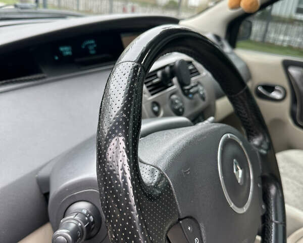 Серый Рено Сценик, объемом двигателя 1.5 л и пробегом 313 тыс. км за 5500 $, фото 8 на Automoto.ua