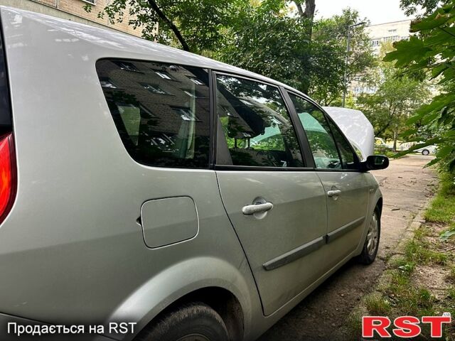 Рено Сценик 2007 в Львове на Automoto.ua Серый Рено Сценик, объемом двигателя 2 л и пробегом 219 тыс. км за 4700 $, фото 2 на Automoto.ua