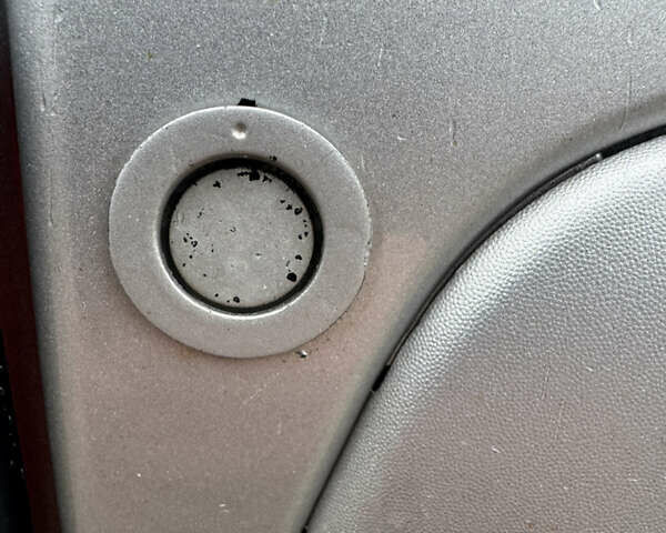 Серый Рено Сценик, объемом двигателя 1.6 л и пробегом 187 тыс. км за 5499 $, фото 18 на Automoto.ua