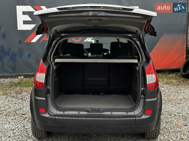 Серый Рено Сценик, объемом двигателя 1.6 л и пробегом 203 тыс. км за 5300 $, фото 10 на Automoto.ua