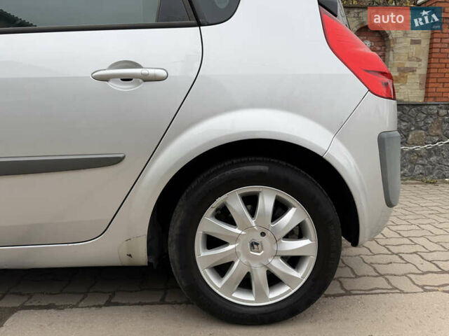 Серый Рено Сценик, объемом двигателя 1.6 л и пробегом 230 тыс. км за 5699 $, фото 87 на Automoto.ua