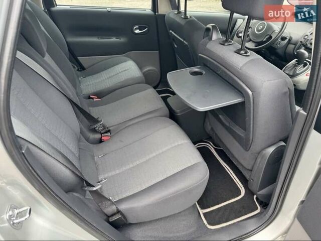 Серый Рено Сценик, объемом двигателя 2 л и пробегом 85 тыс. км за 7700 $, фото 19 на Automoto.ua