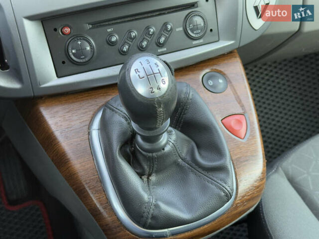 Сірий Рено Сценік, об'ємом двигуна 1.6 л та пробігом 245 тис. км за 5999 $, фото 17 на Automoto.ua