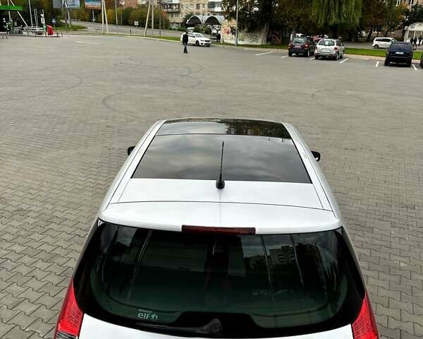 Серый Рено Сценик, объемом двигателя 1.6 л и пробегом 172 тыс. км за 5400 $, фото 6 на Automoto.ua