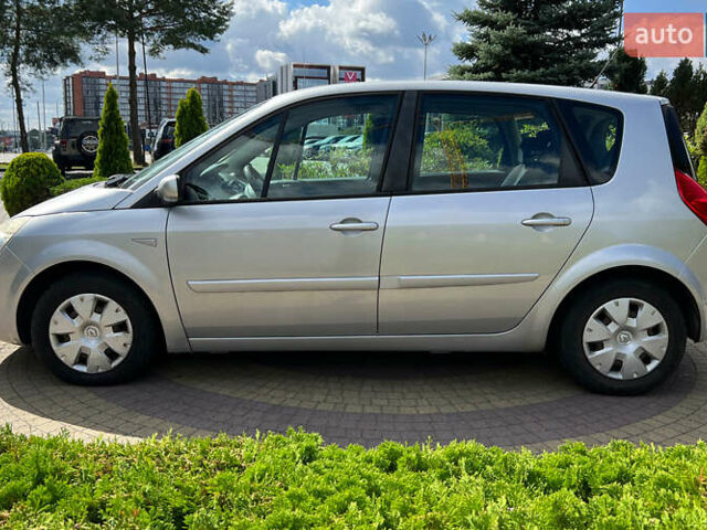 Серый Рено Сценик, объемом двигателя 1.6 л и пробегом 228 тыс. км за 5300 $, фото 3 на Automoto.ua