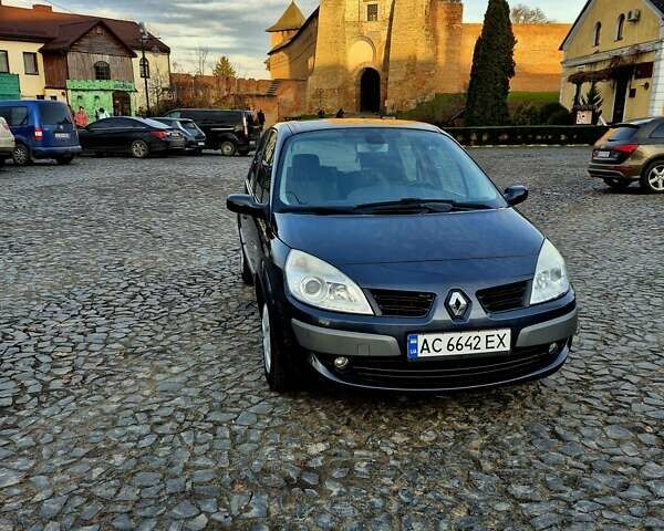 Серый Рено Сценик, объемом двигателя 1.6 л и пробегом 200 тыс. км за 4650 $, фото 2 на Automoto.ua