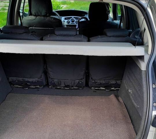 Серый Рено Сценик, объемом двигателя 1.5 л и пробегом 206 тыс. км за 2661 $, фото 8 на Automoto.ua