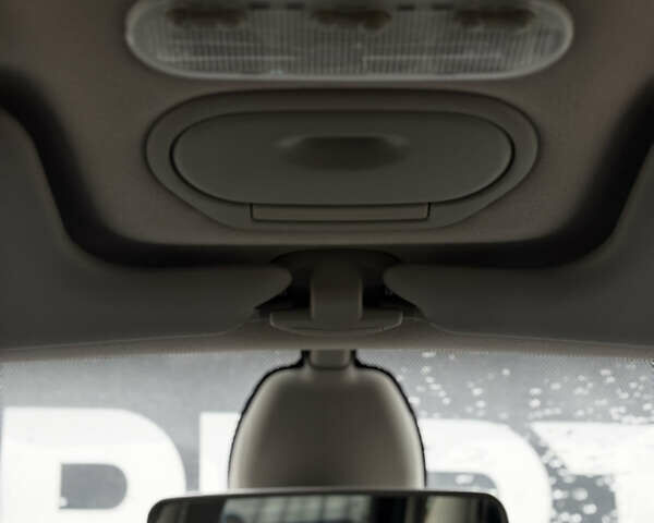 Серый Рено Сценик, объемом двигателя 1.6 л и пробегом 203 тыс. км за 5300 $, фото 29 на Automoto.ua