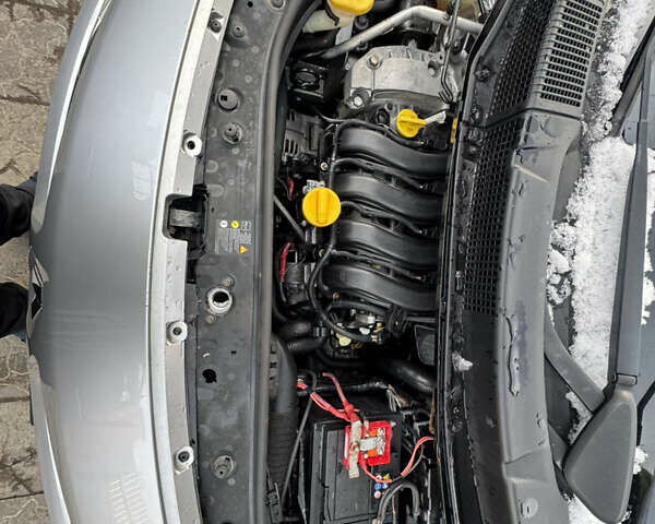 Сірий Рено Сценік, об'ємом двигуна 1.6 л та пробігом 188 тис. км за 4999 $, фото 19 на Automoto.ua