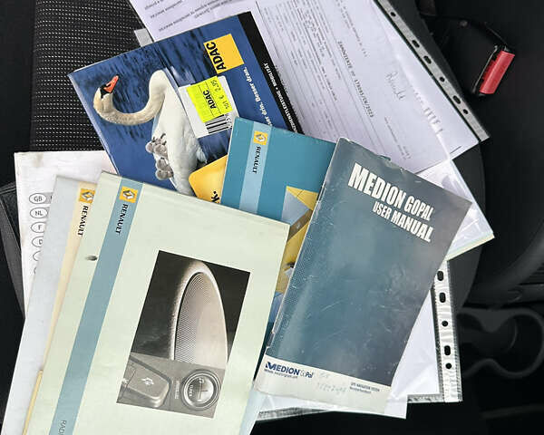 Сірий Рено Сценік, об'ємом двигуна 0 л та пробігом 188 тис. км за 5900 $, фото 33 на Automoto.ua