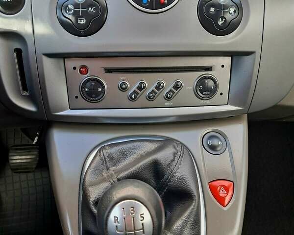 Сірий Рено Сценік, об'ємом двигуна 1.6 л та пробігом 179 тис. км за 6500 $, фото 30 на Automoto.ua