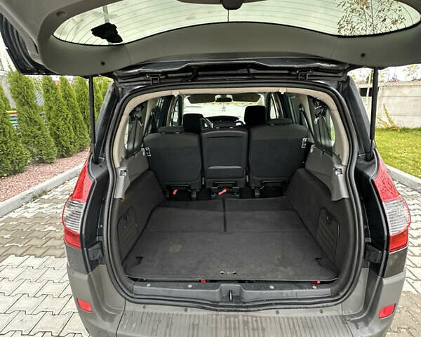 Серый Рено Сценик, объемом двигателя 1.9 л и пробегом 215 тыс. км за 5450 $, фото 8 на Automoto.ua