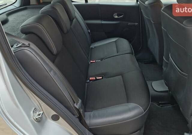 Серый Рено Сценик, объемом двигателя 1.6 л и пробегом 130 тыс. км за 6799 $, фото 41 на Automoto.ua