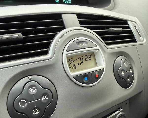 Серый Рено Сценик, объемом двигателя 1.6 л и пробегом 230 тыс. км за 5699 $, фото 97 на Automoto.ua